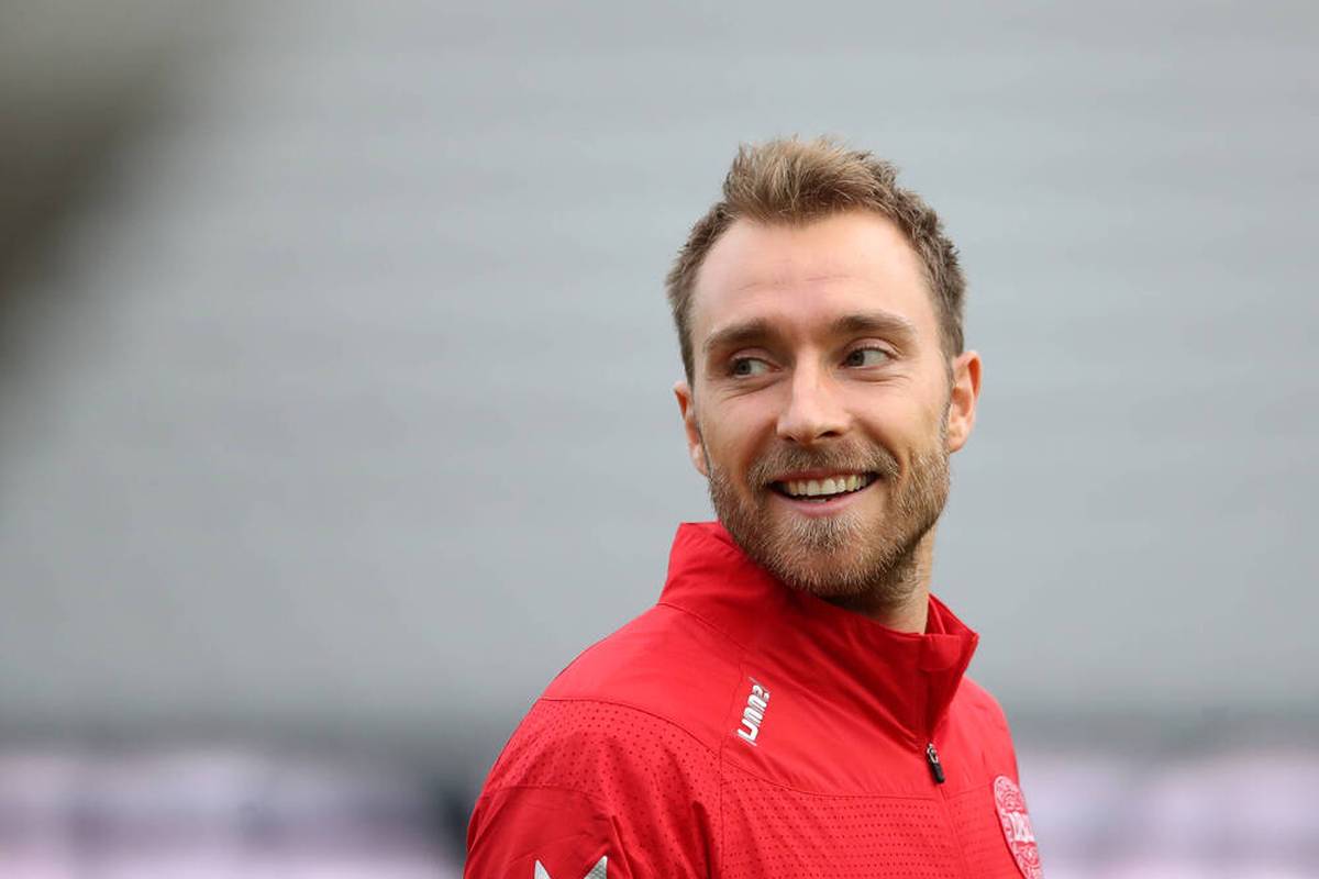 Der dänische Fußballverband hat am Sonntagvormittag ein kurzes Update zum Gesundheitszustand von Christian Eriksen abgegeben. 