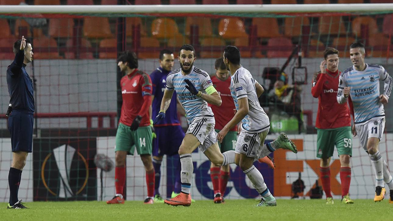 Fenerbahce rettet sich ins Achtelfinale