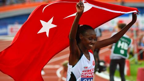 Yasmine Can hat die erste Goldmedaille bei der Leichtathletik-EM in Amsterdam geholt