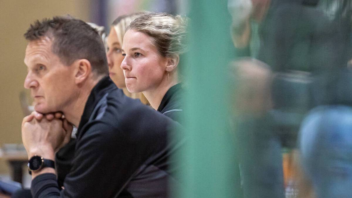 Amelie Berger (r.) wollte nicht länger unter BVB-Trainer André Fuhr spielen