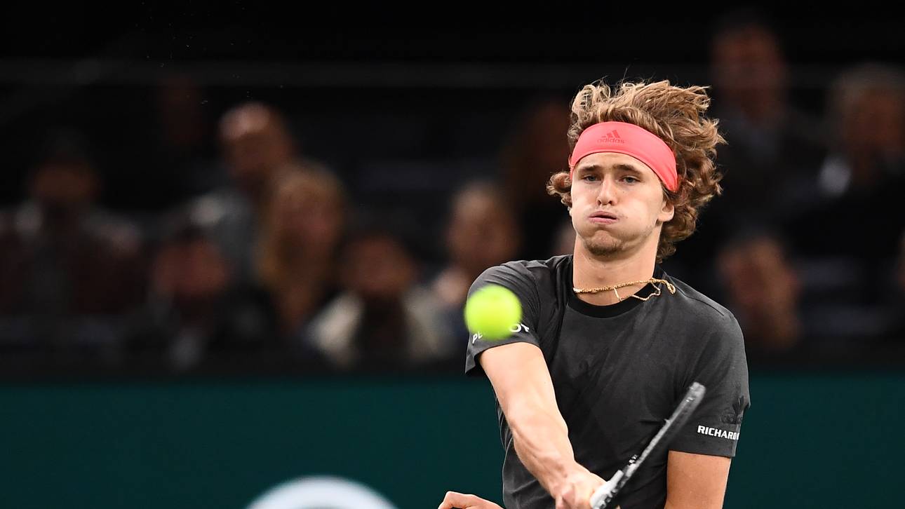 Zverev bei ATP-Finals gegen Djokovic