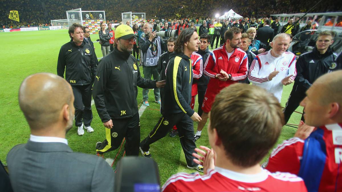 In der Liga marschiert Bayern konkurrenzlos zum nächsten Titel, Klopps BVB wird abgeschlagen Zweiter. Und im Pokalfinale müssen seine Jungs ebenfalls durchs Bayern-Spalier laufen