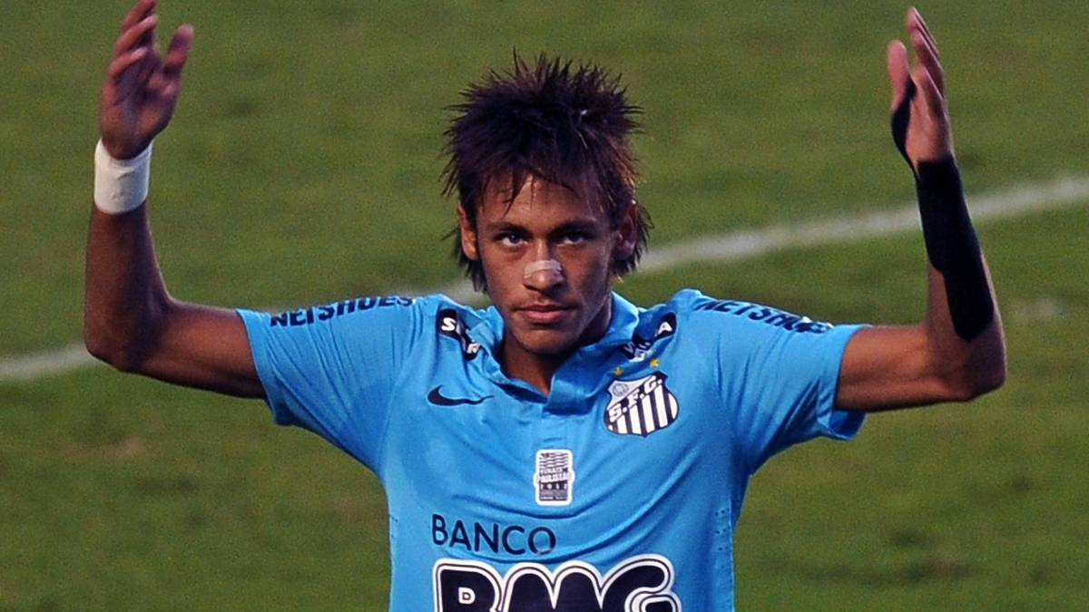 Ein wenig scheint sich der Mädchenschwarm dabei an TV-Helden wie MacGyver orientiert zu haben