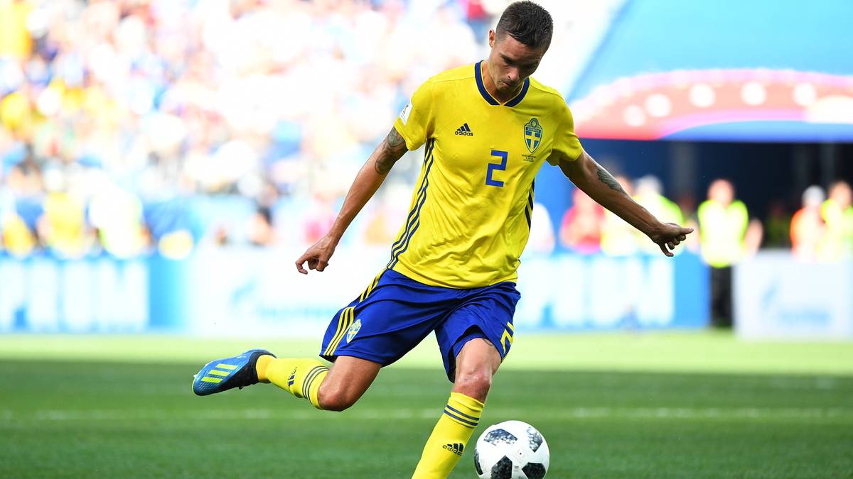 MIKAEL LUSTIG: Profi bei Celtic Glasgow, derzeit deutlich besser drauf. Brilliert mit Zweikampfstärke und Ruhe. Taktisch verlässlicher als Kimmich. Punkt für Schweden - 1:1