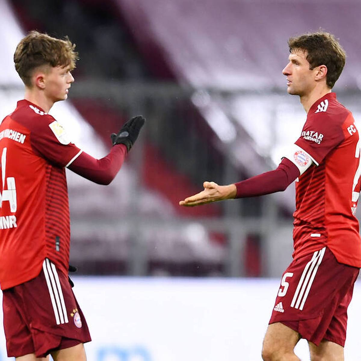 Paul Wanner ist nun nicht nur der jüngste Bundesliga-Spieler des FC Bayern, sondern auch ein Nachfolger von Thomas Müller, der viel Lob für den 16-Jährigen übrig hat. 
