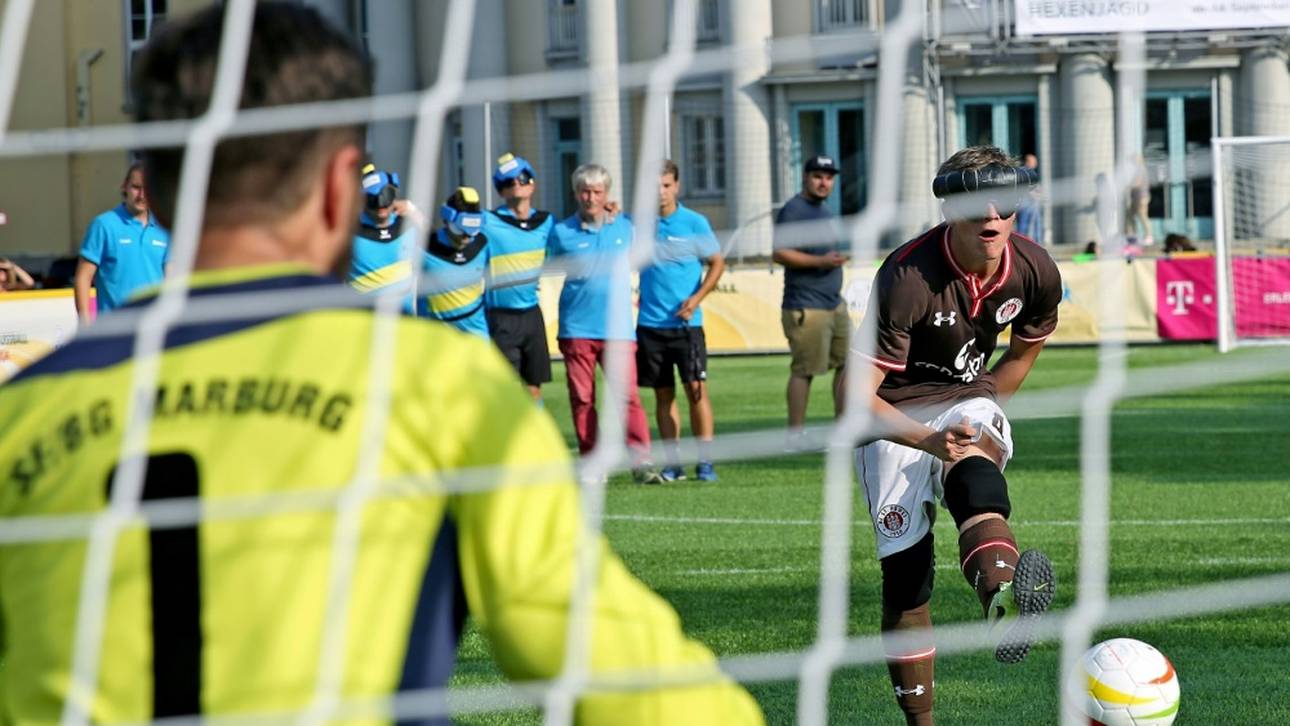 Blindenfußball: Titel-Kampf spitzt sich zu