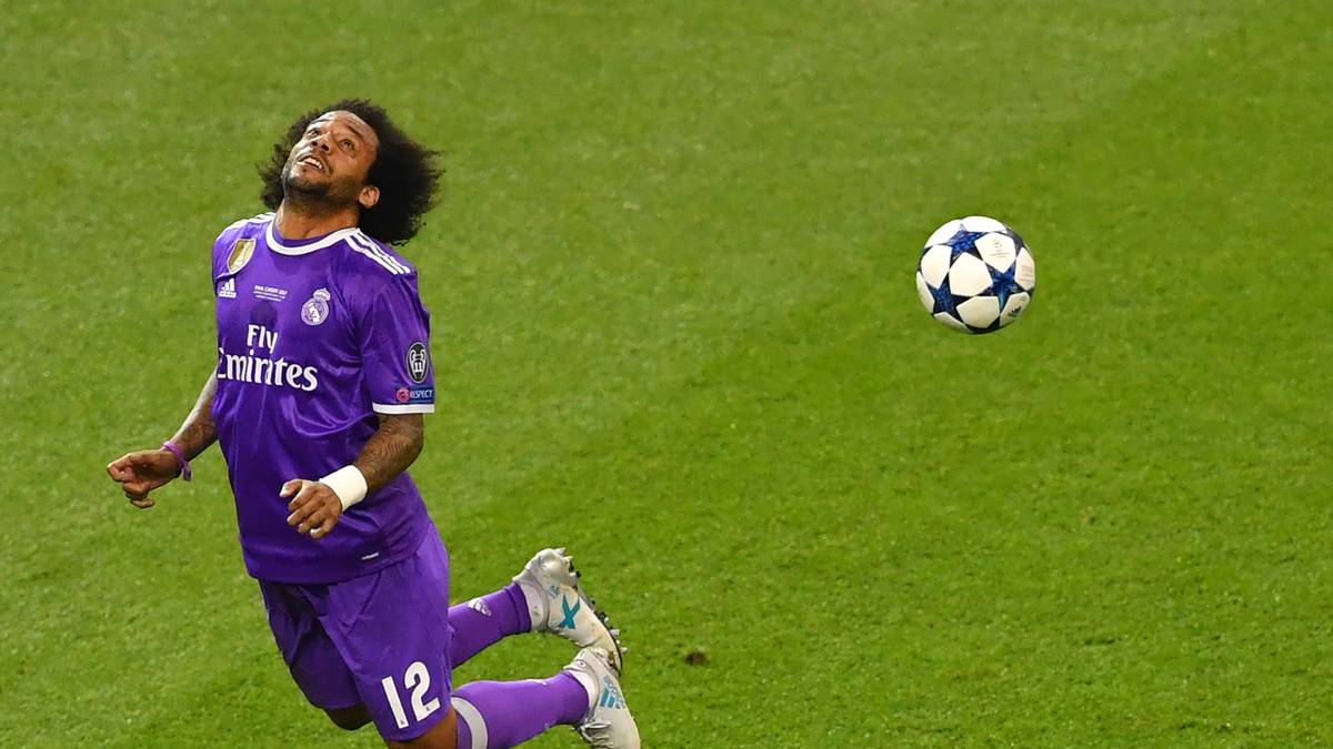 MARCELO: Bekam Alves in den ersten 45 Minuten kaum in den Griff und musste aufgrund des hohen Pressings seines brasilianischen Landsmannes defensiver agieren als sonst. Hatte dafür mehr Körner für die zweite Hälfte und wurde zu einem weiteren Außenstürmer. SPORT1-Note 2,5
