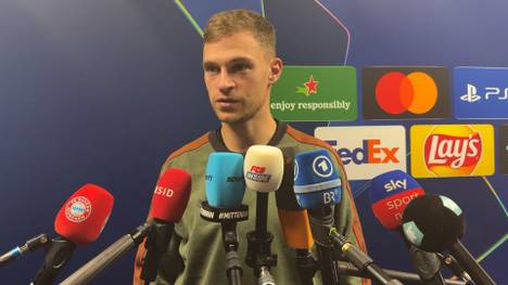 Joshua Kimmich spricht nach dem Sieg bei Paris Saint-Germain über die intensive erste Halbzeit. Der Bayern-Star spricht dabei sogar im Superlativ.