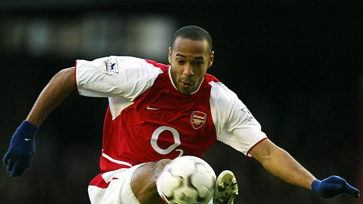 THIERRY HENRY: Die Vereinslegende schlechthin. Hatte in der Meistersaison bei 30 Toren und neun Vorlagen in seinen 37 Spielen in jeder Partie mindestens eine Torbeteiligung. Inzwischen ist der Rekordtorschütze der französischen Nationalmannschaft Trainer in der amerikanischen MLS bei Montreal Impact
