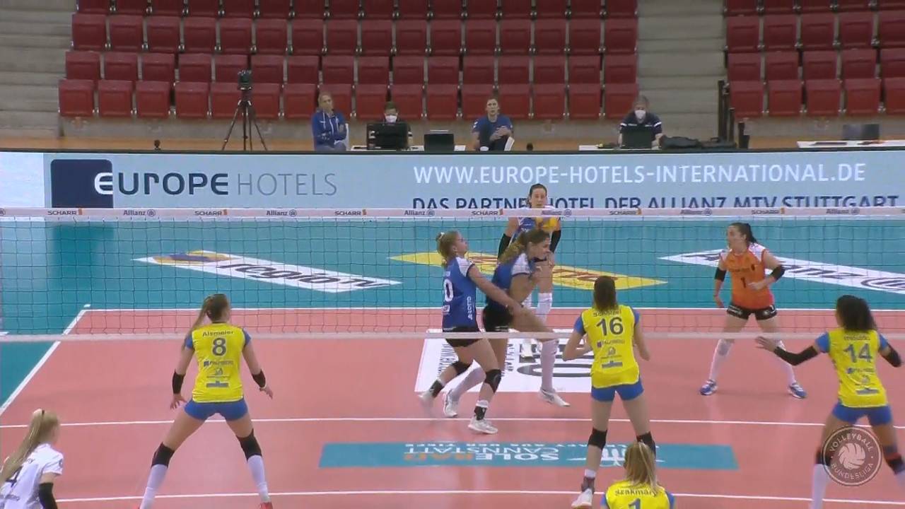 Volleyball Bundesliga: Stuttgart trotzt Schwerin und Slapstick-Einlage