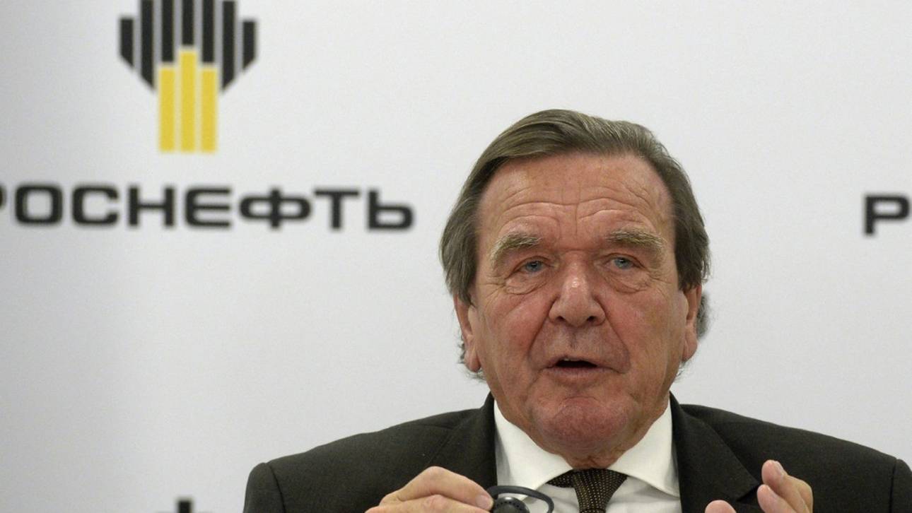 BVB entzieht Altkanzler Schröder die Ehrenmitgliedschaft