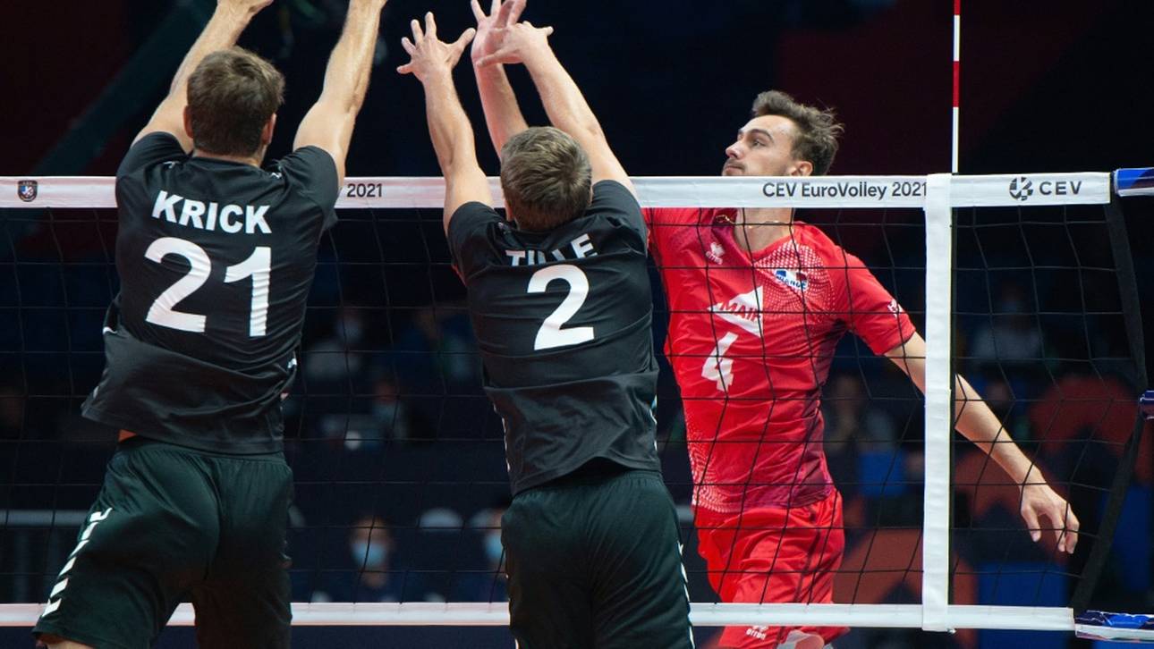 Volleyballer schmettern Letten weg