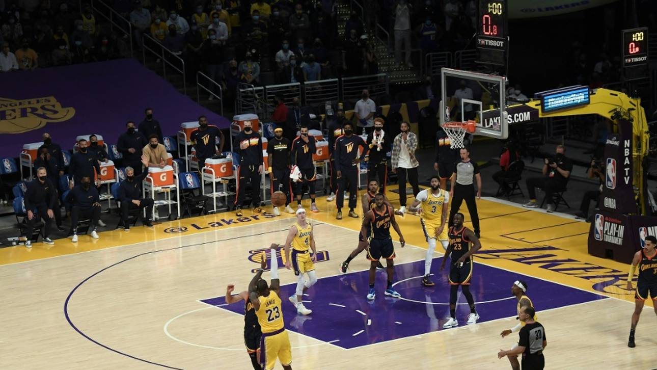 James führt Lakers in die Play-offs