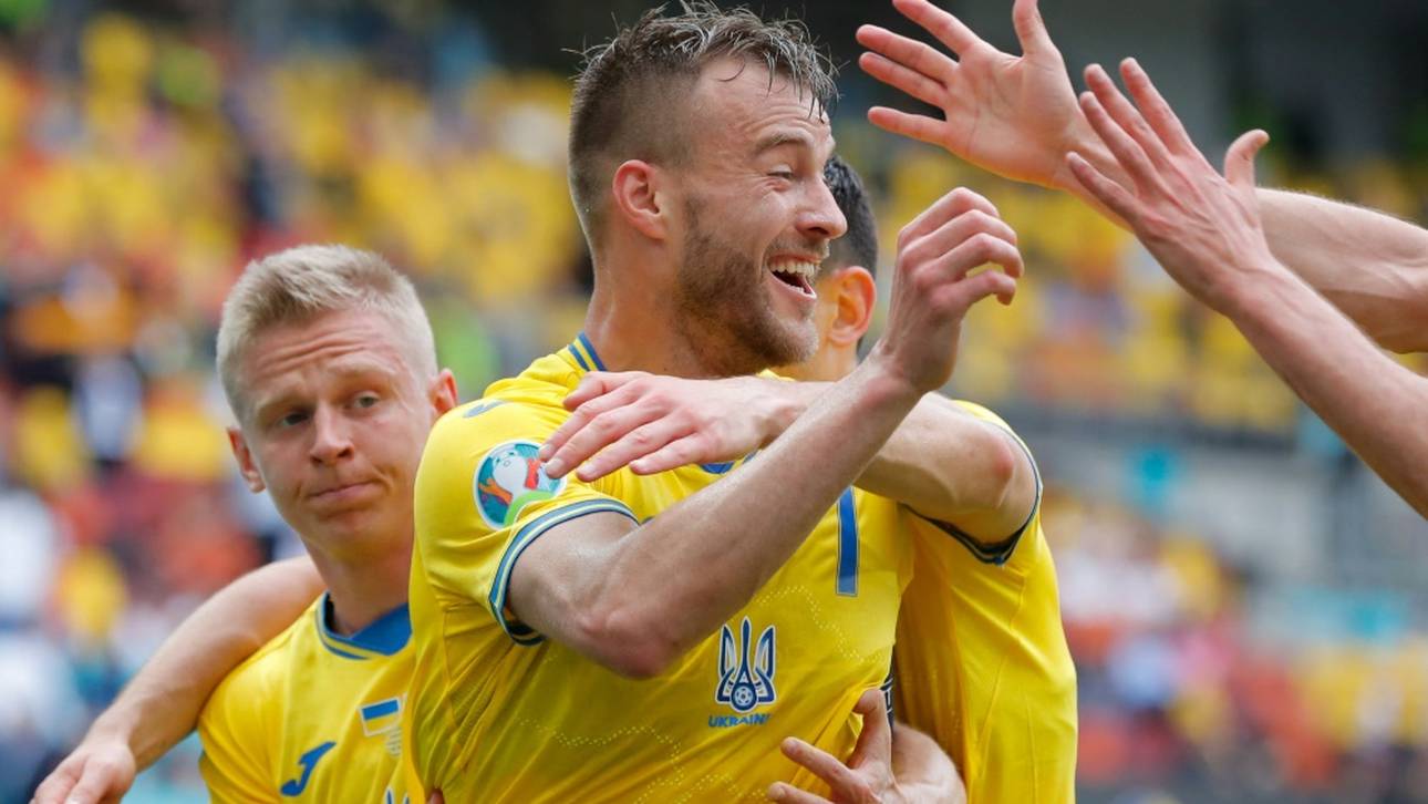 Duo Jarmolenko und Jaremtschuk wahrt Achtelfinal-Chance für Ukraine