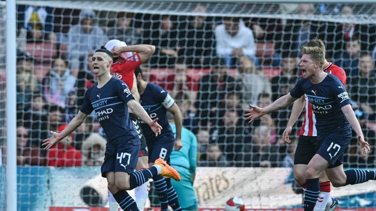 City souverän im Halbfinale