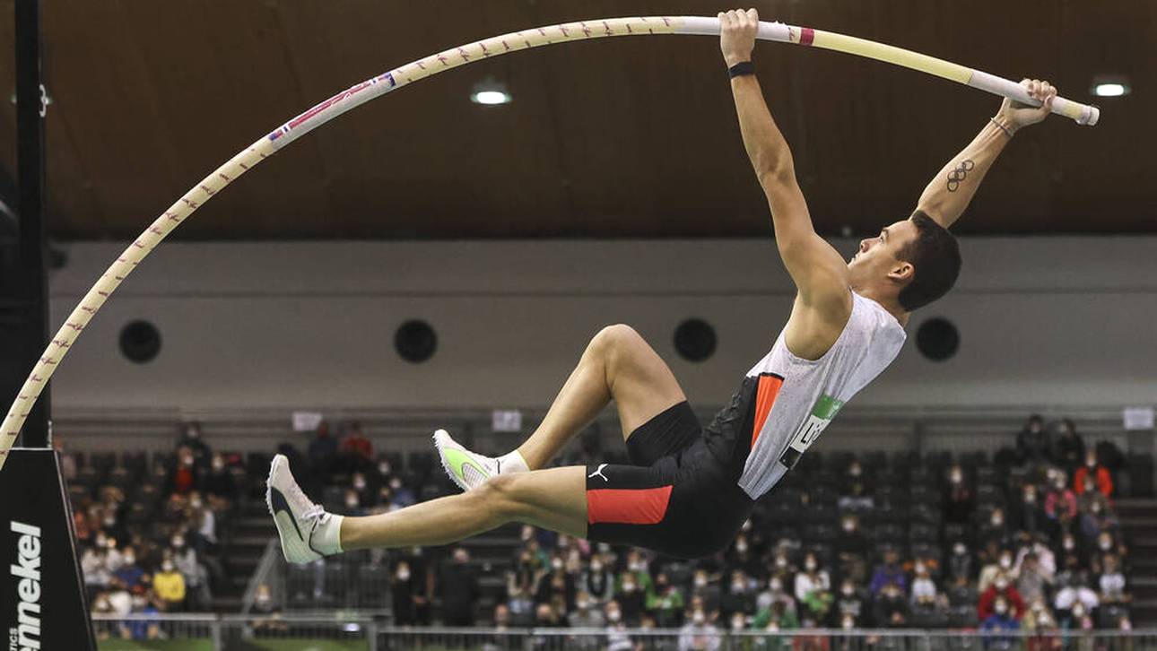 Stabhochspringer wütet gegen Airline