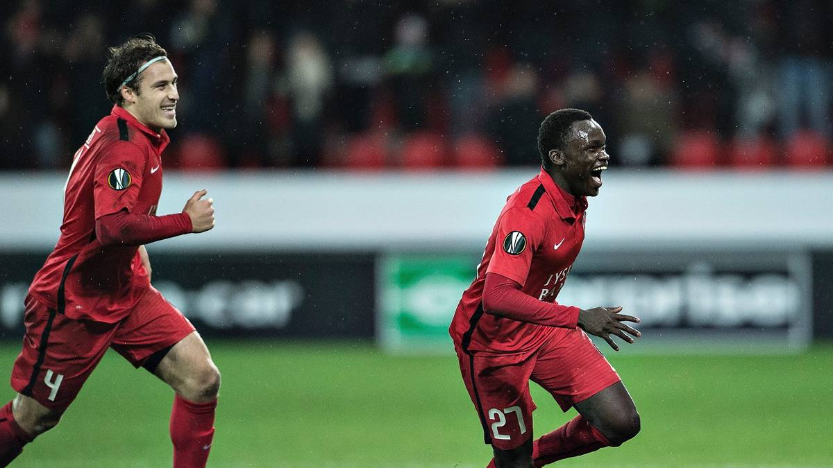 Trotz dreier Niederlagen kämpfte sich der FC Midtjylland hinter dem SSC Neapel auf Rang zwei.  Auch wenn der dänische Meister nicht zu unterschätzen ist - Manchester United dürfte im Normalfall eine Nummer zu groß sein