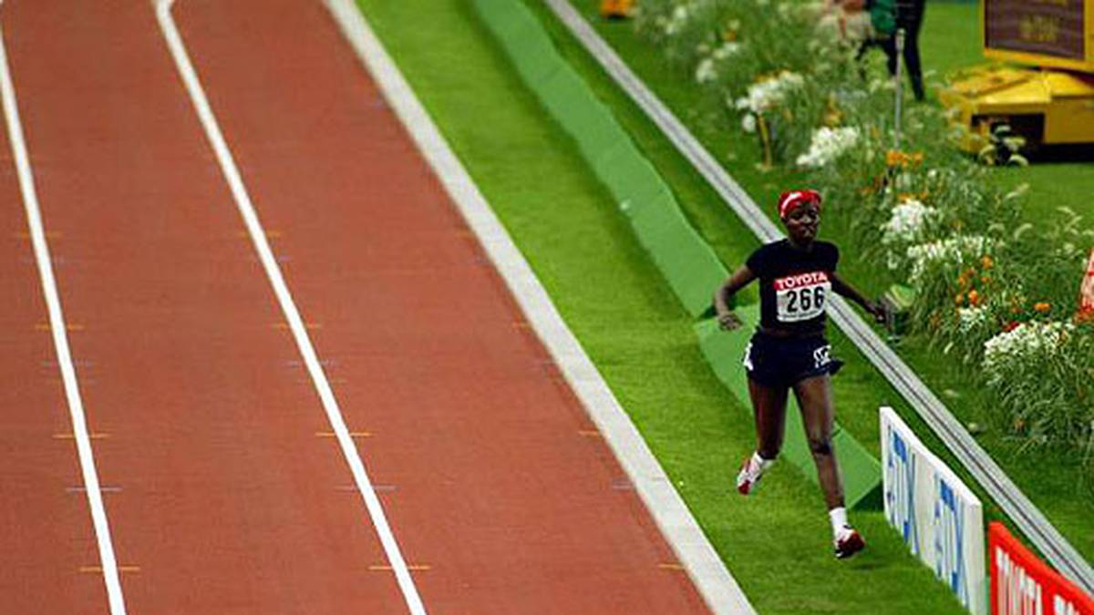 Lauf-Exotin Roda Ali Waiss aus Djibouti mag es lieber auf dem Rasen als auf der Bahn