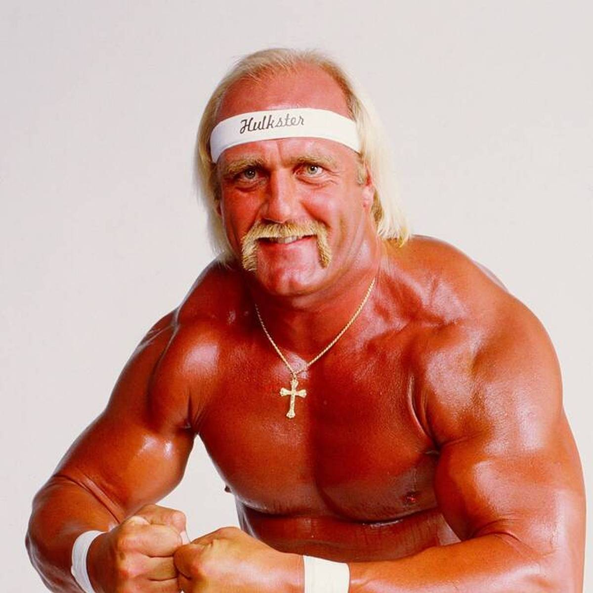 WWE-Boss Vince McMahon machte Hulk Hogan 1984 erstmals zum WWE-Champion. Er prägte eine Boom-Ära - beschädigte seinen Ruf zuletzt aber immer mehr.