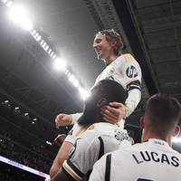 Luka Modric ist bei Real Madrid nur noch Teilzeitkraft. Doch beim Sieg gegen Sevilla unterstreicht er seinen Wert. Hinterher spricht Carlo Ancelotti über die Zukunft des Kroaten.