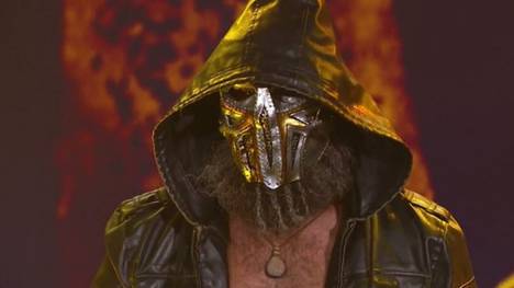 Tommaso Ciampa tritt bei WWE NXT nun mit Maske auf