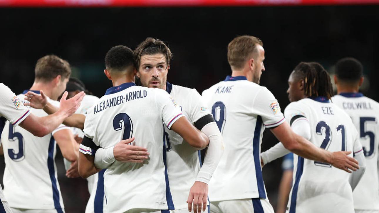 Trent Alexander-Arnold jubelt mit Jack Grealish