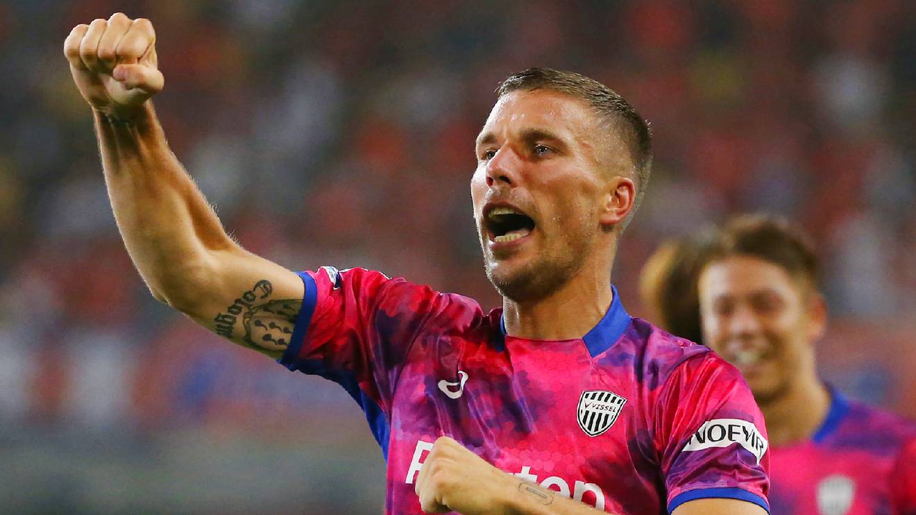 J League Lukas Podolski Siegt Mit Vissel Kobe David Villa Trifft