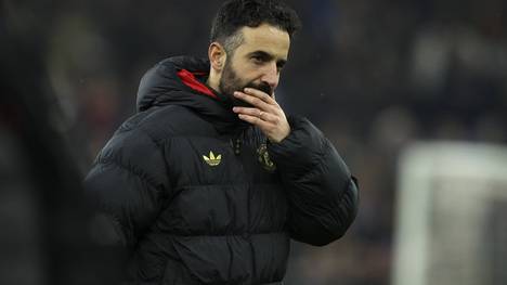 Manchester United zieht die Reißleine und trennt sich von Trainer Rúben Amorim. Als Interimstrainer wird nun ein ehemaliger United-Profi agieren. 