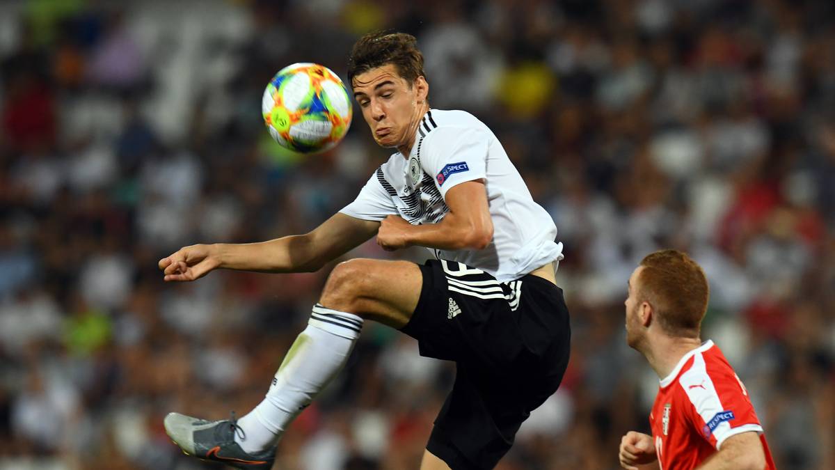 FLORIAN NEUHAUS (22 Jahre, Vertrag bis 2021): Der Gladbacher hat seine Wurzeln wie Weigl beim TSV 1860 München. Sein Berater ist der ehemalige Bayernspieler- und Manager Christian Nerlinger