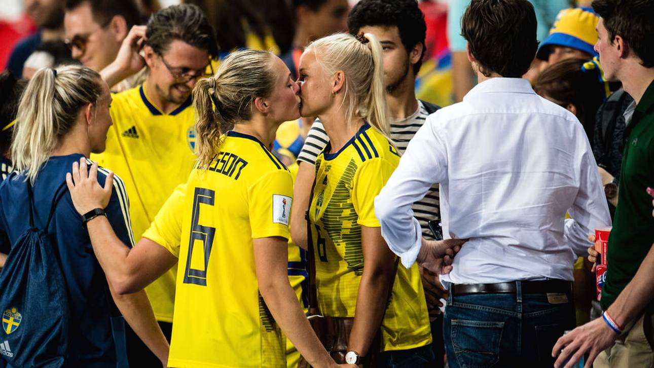 Das Kuss-Bild von Magdalena Eriksson und Pernille Harder ging um die Welt