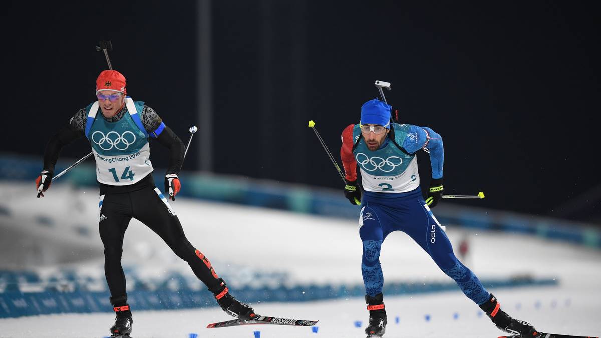Schempp startet aus der schlechteren Position, kommt aber aus Fourcades Windschatten heraus