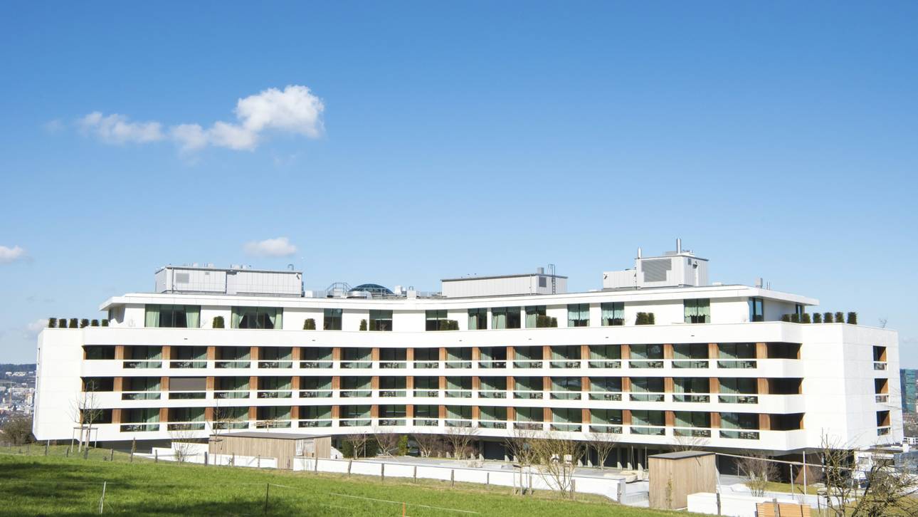 DFB-Frauen mit „hohen Erwartungen“ in Zürich angekommen