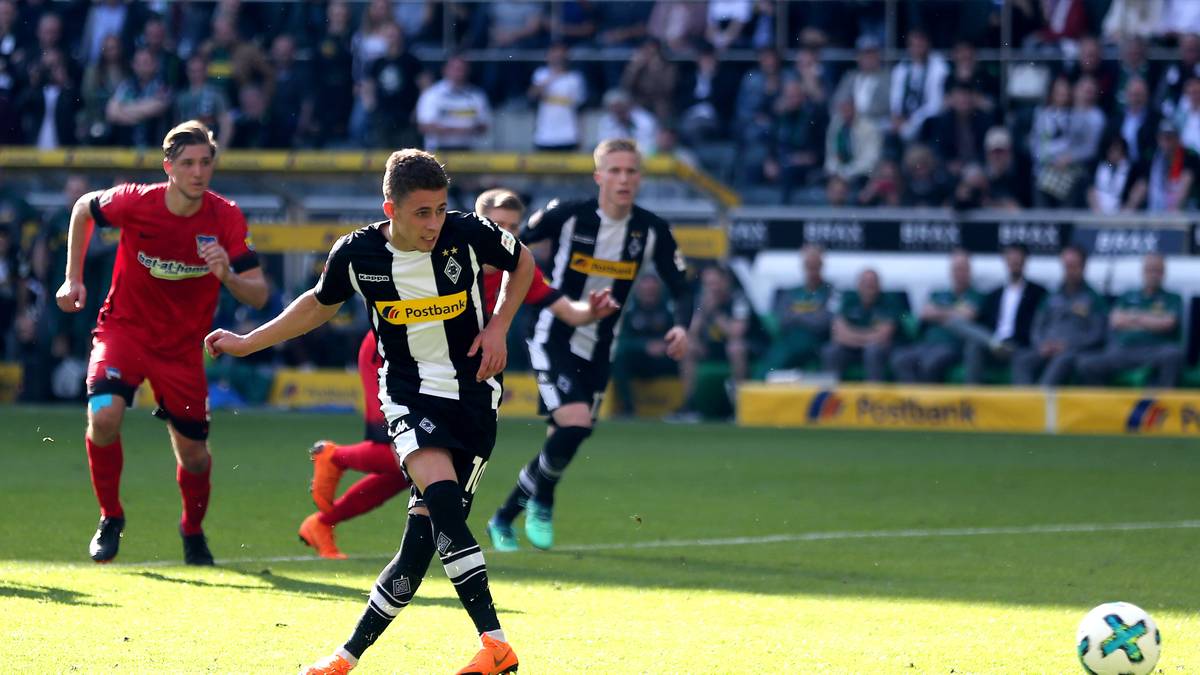 14. PLATZ: Thorgan Hazard (Borussia Mönchengladbach) - 10 Tore