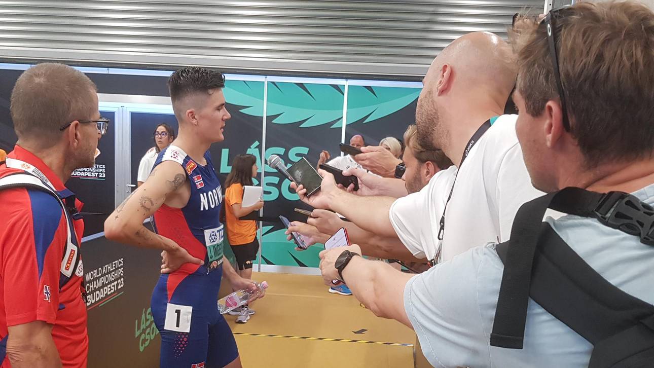 Jakob Ingebrigtsen beantwortet nur die Fragen der norwegischen Journalisten