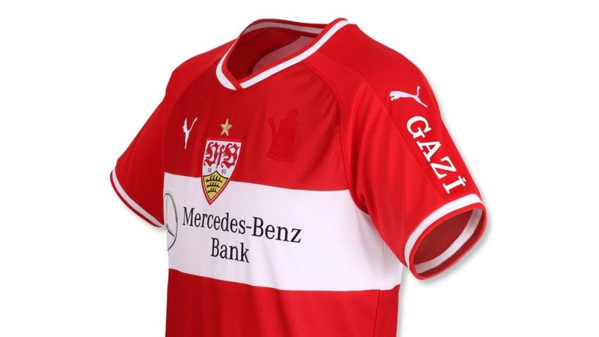 Die Farben des Auswärtstrikots sind umgekehrt: rot mit weißem Brustring
