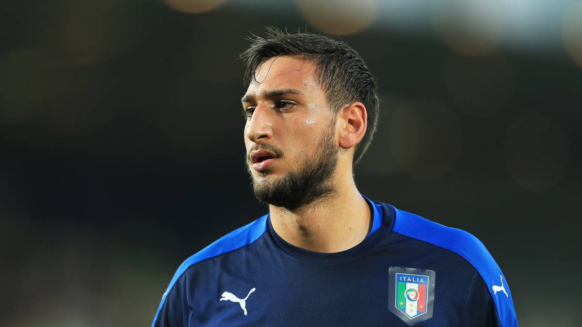 GIANLUIGI DONNARUMMA (AC Mailand): Mit 16 Jahren im Milan-Tor - diesen Traum erfüllte sich Donnarumma am 25. Oktober 2015 in der Serie A gegen Sassuolo Calcio