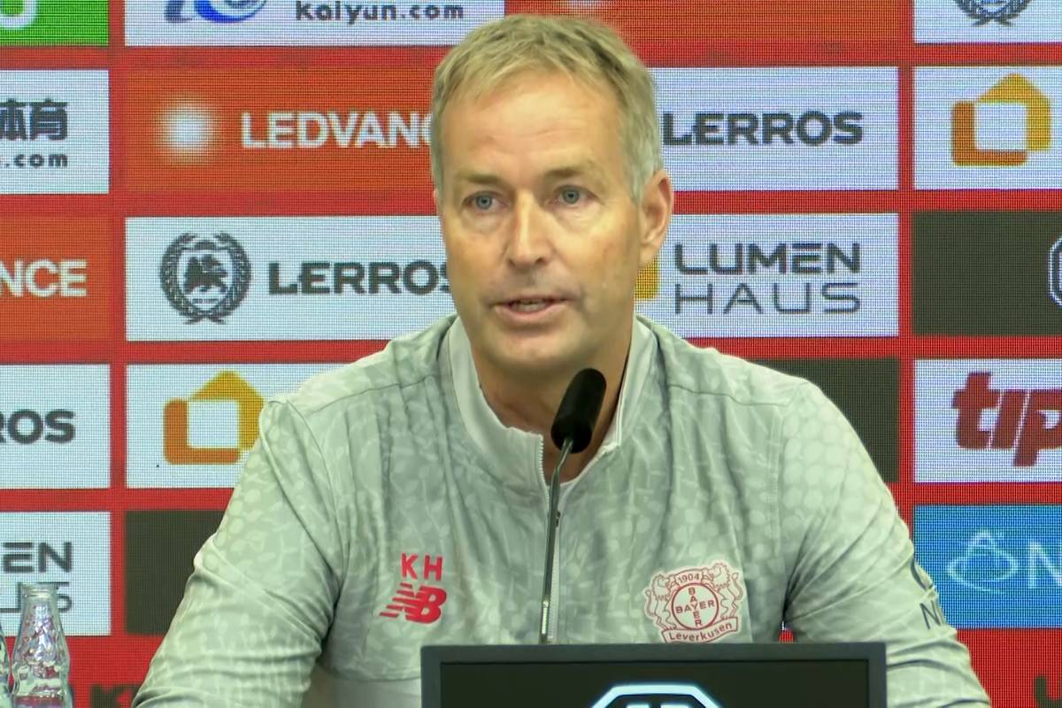 Leverkusens neuer Trainer Kasper Hjulmand spricht auf seiner Antritts-PK über seinen vielseitigen Coaching-Stil. Der Däne wurde außerdem zu den Gerüchten rund um seinen Landsmann Christian Eriksen befragt.