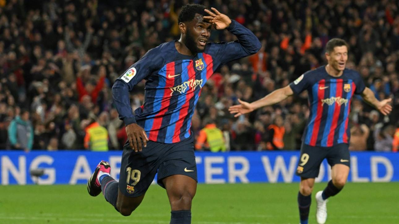 Barca nach spätem Clasico-Sieg auf Titelkurs