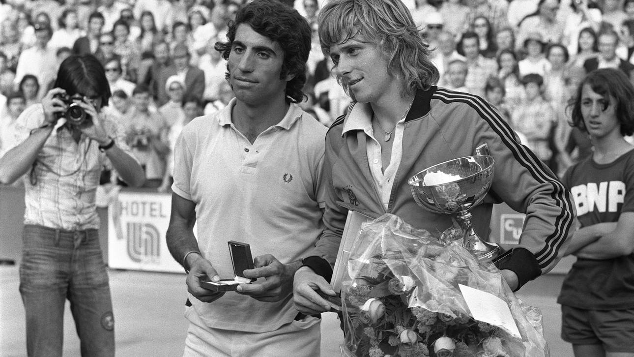 TENNIS-ROLAND GARROS-FINAL-BORG-ORANTES Gegen Manuel Orantes (l.) schwang sich Björn Borg (r.) 1974 zum bis dato jüngsten French Open-Sieger aller Zeiten auf