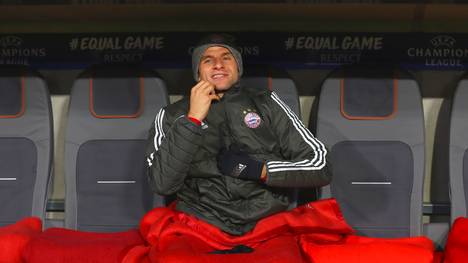 Thomas Müller wünscht sich wie viele Fans des FC Bayern rote Sitze in der Allianz Arena
