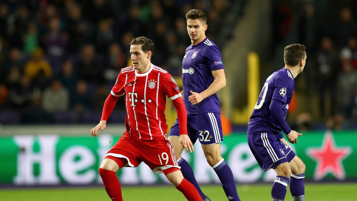 SEBASTIAN RUDY: In der ersten Halbzeit meist überfordert, im defensiven Mittelfeld für Ordnung zu sorgen. Nach der Pause auch verantwortlich, dass die Münchner etwas kompakter standen. SPORT1-Note: 3,5