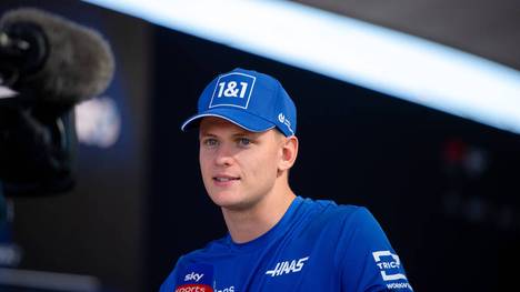 Formel-1-Pilot Mick Schumacher reagiert gelassen auf die kritischen Äußerungen von Teameigner Gene Haas.
