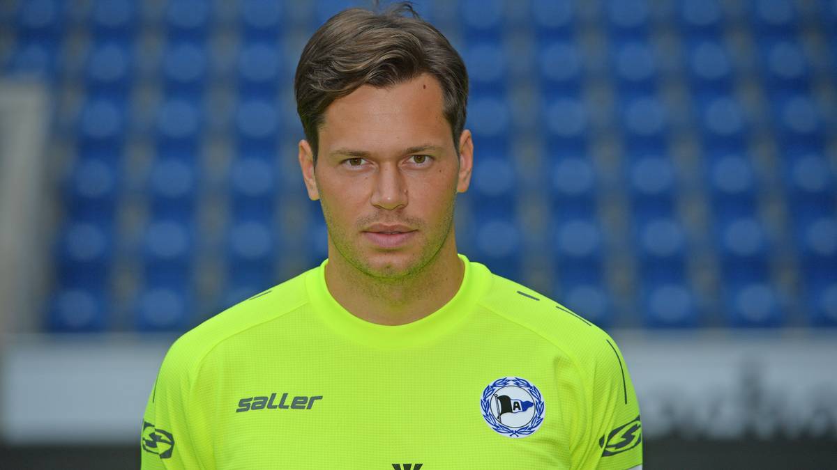 24. PLATZ: Daniel Davari (Arminia Bielefeld): Weisse Westen: 1 - Gegentore: 10