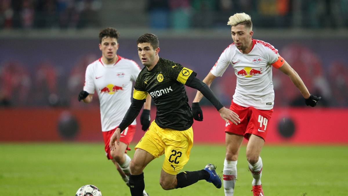 Christian Pulisic (Borussia Dortmund): Mittelfeld. USA (kehrt 2019 zurück)