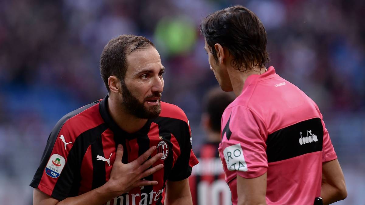 PLATZ 43: AC Milan (5 Spiele, 9 Punkte)