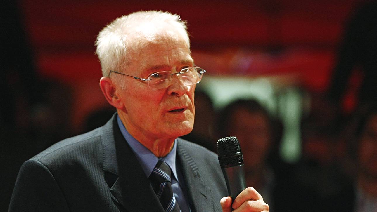 Aus Protest: Gäb gibt Orden zurück