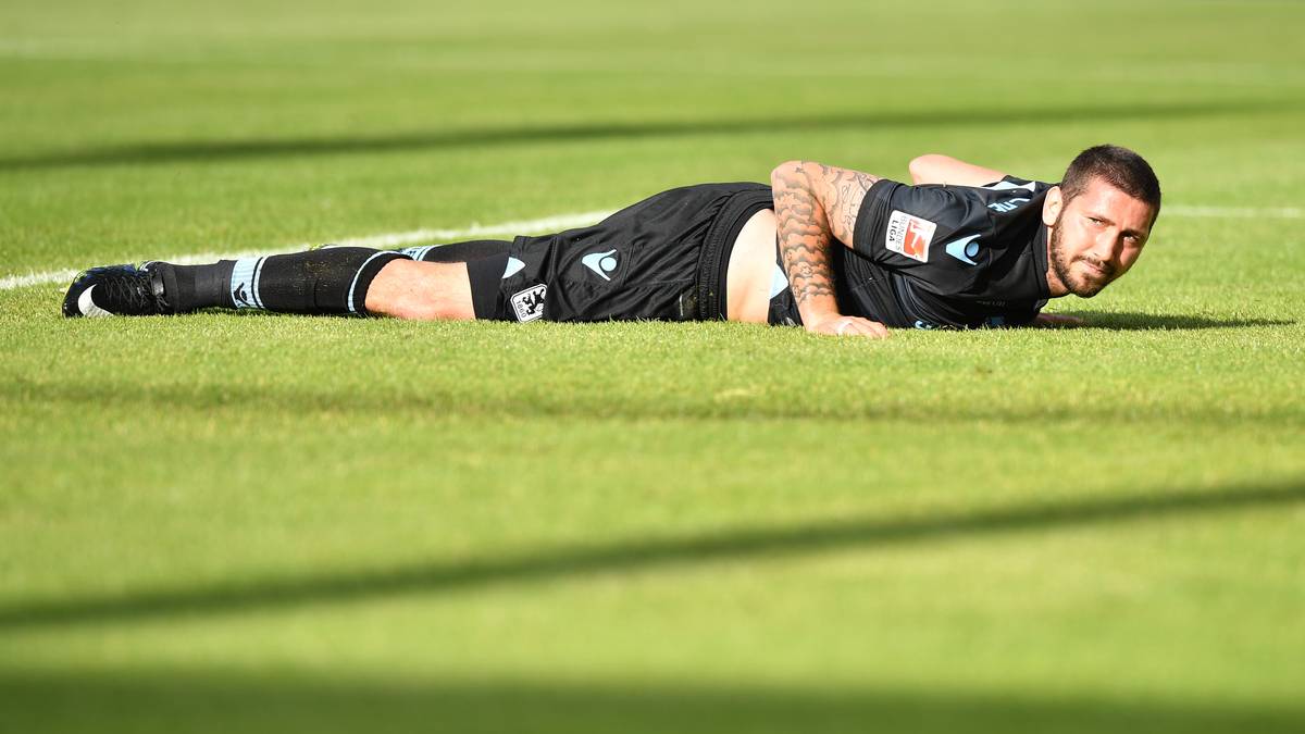 Sascha Mölders will mit 1860 München in der 3. Liga durchstarten. Dabei helfen soll ein besonderes Tattoo