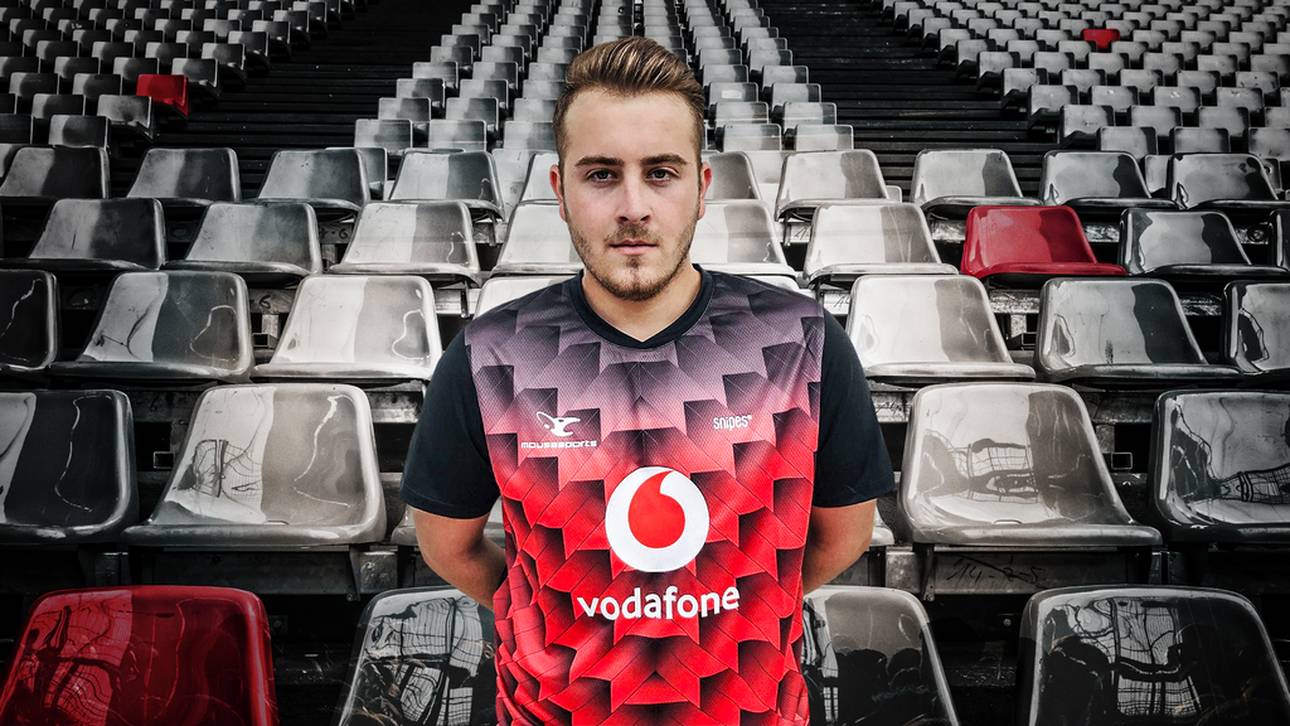 mouz wieder mit FIFA-Spieler