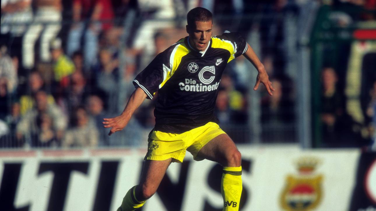 Auch in der Saison 1995/96 spielte der BVB in einem Trikot mit Graffiti-Akzenten