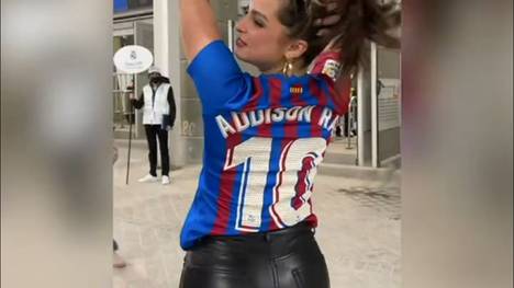Mega-Influencerin Addison Rae scheint dem FC Barcelona Glück zu bringen. Am Sonntag im Clásico gegen Real Madrid drückte die Amerikanerin den Katalanen im Barca-Trikot die Daumen. Und das mit Erfolg. 